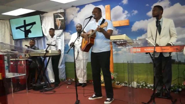 Patrice Mubiayi a Dallas. смотреть онлайн