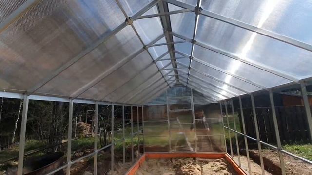 Теплица из поликарбоната для дачи на фундаменте из бруса с автоматическими форточками смотреть онлайн