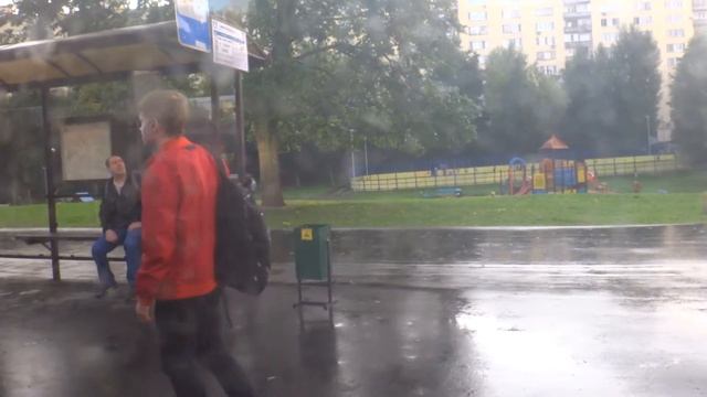 Москва, автобус 221, участок Элеваторная улица - Станция Бирюлёво-Товарная смотреть онлайн