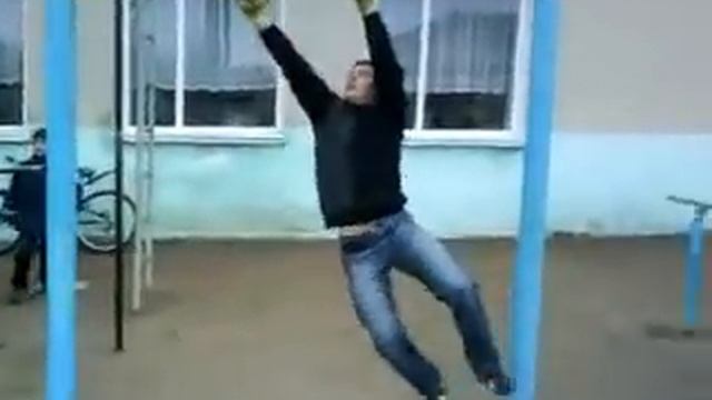 "подтягивания" на одной руке(22 раза)( 22 one arm pull ups) смотреть онлайн