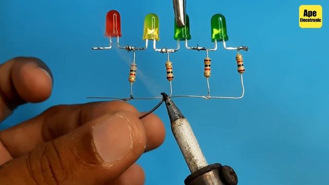 How to make Battery Level indicator /simple 12 volt Battery Level indicator/Ape Electronic. смотреть онлайн