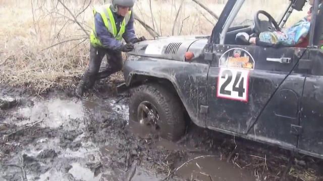 █ По бездорожью. Тойота, Нива и УАЗ , по внедорожью .Toyota смотреть онлайн