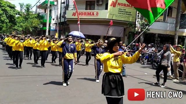 SMP N 1 tulungagung lomba parade drumband memperingati HUT TULUNGAGUNG KE 814 смотреть онлайн