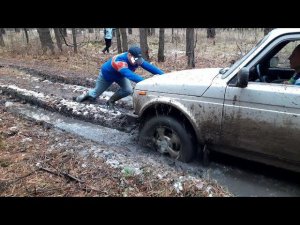 2 Нивы, Дастер и УАЗ битва в грязи!!! Как Дастер опять всех победил!! Часть 2.