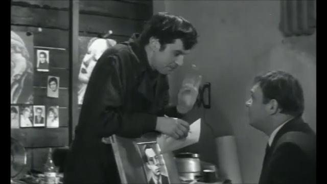 — На эти деньги ты можешь купить 3484 пол литры, и у тебя ещё остаётся 92 копейки на закусь смотреть онлайн