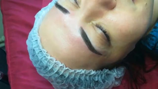 Комбинированная татуаж бровей