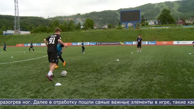 01.07.2022 Для школьников провели мастер класс по футболу в Южно Сахалинске смотреть онлайн