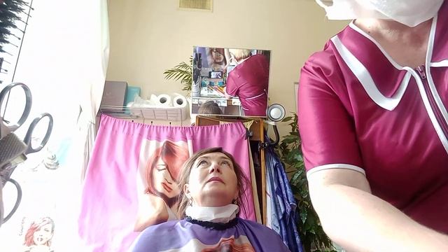 Стрижём чёлку.Оформляем брови. смотреть онлайн