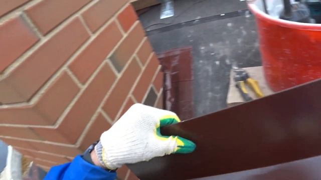 Как сделать надёжную изоляцию кирпичной трубы на крыше?Гидроизоляция дымохода на мягкой кровле1част смотреть онлайн