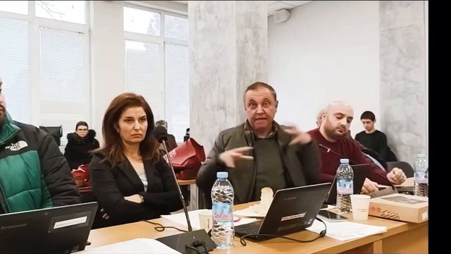 Яне Янев: Вижте как схемаджиите сгънаха над 4 млн. лева само от един общински имот! смотреть онлайн
