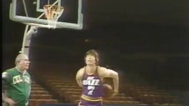 "Red on Roundball" - Drills w/ Pistol Pete Maravich смотреть онлайн