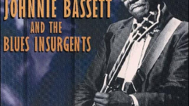 Johnnie Bassett & The Blues Insurgents - Broke In Pieces смотреть онлайн