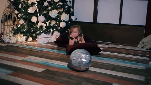 новогодняя рождественская детская видеосессия видеопортрет [videosession] New Year kid Model смотреть онлайн