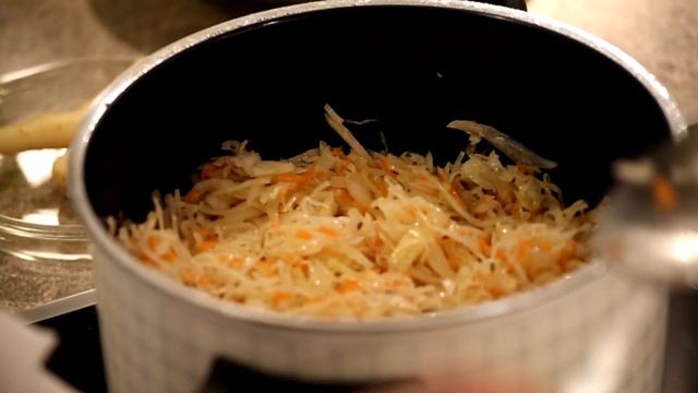 Штрудели с квашеной капустой и картошкой на свиных рёбрышках. Лучший рецепт сибирских немцев! смотреть онлайн