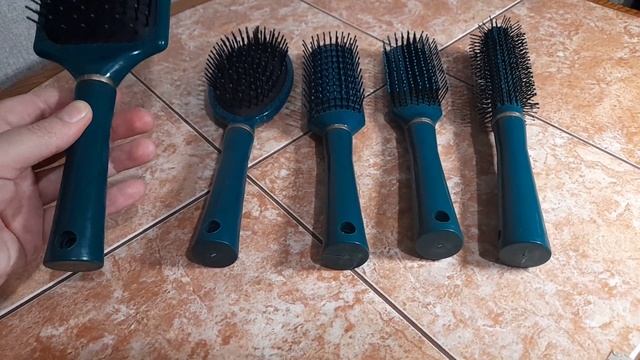 Набор расчесок для профессиональной укладки/Bestseller/Обзор/Покупки с ОЗОНА смотреть онлайн