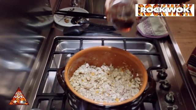 TAGLIATELLE AL RAGU' DI CONIGLIO E MIRTO by Carlotta Vignudelli смотреть онлайн