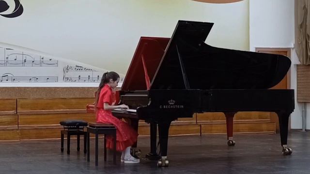 Сонатина. К. М. Вебер. Исполняет Мария Клименко смотреть онлайн