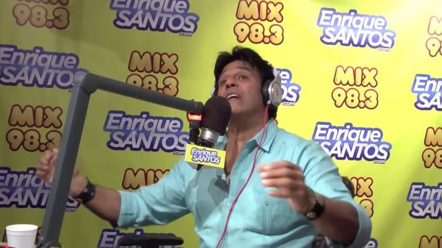 Erik Estrada Slams George Lopez on The Enrique Santos Show смотреть онлайн