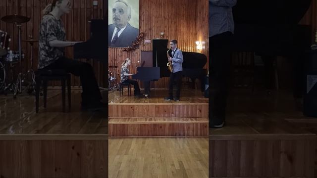 Flyuher Vladimir Solonsky #FanfaresSolo5catWind 012 Zhurbey Vladyslav " смотреть онлайн