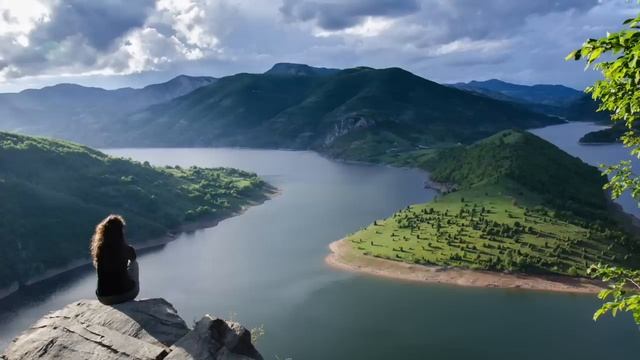 20 Minute Mindfulness Meditation For Being Present | Mindful Movement