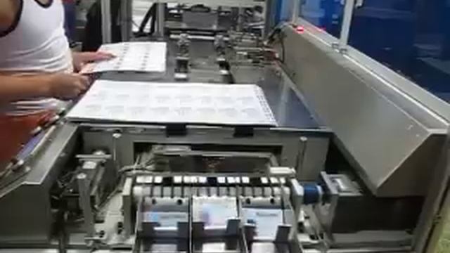 Вырубка пластиковых карт смотреть онлайн