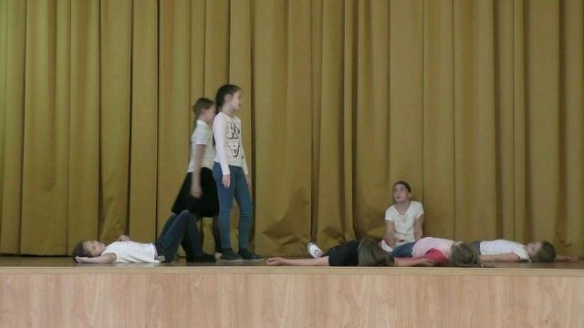 Девочки и мальчики смотреть онлайн