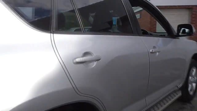 Toyota RAV4 2.2 D-4D XT-R 5dr 2WD U71276 смотреть онлайн