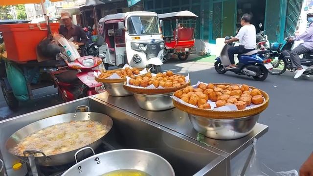 Cambodia Best Cake & Dessert, Rice Noodles, Beef Noodle Soup, Yellow Pancake, Spring Roll, & More смотреть онлайн