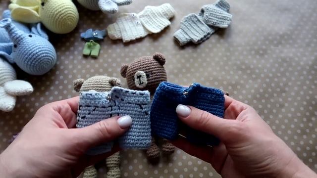 Готовые работы, навязала. Домик Грибок с мебелью вязаный крючком и его жители: Зайчик, Мишка, Слони смотреть онлайн