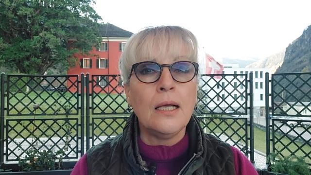 1 почему мама Марко находится в доме престарелых? отвечаю. Швейцария. смотреть онлайн