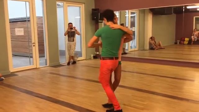 Daniel & Coco - After Kizomba Workshop Demo смотреть онлайн
