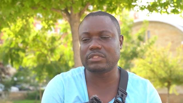 Настоящие афрокосички плетут на набережной Дербента смотреть онлайн