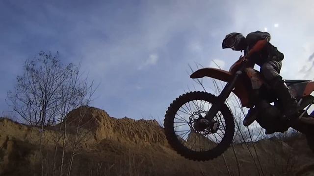 Покатухи на KTM EXC 125 смотреть онлайн