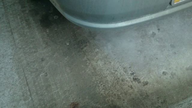 Дизель работает не правильно. Синий дым смотреть онлайн