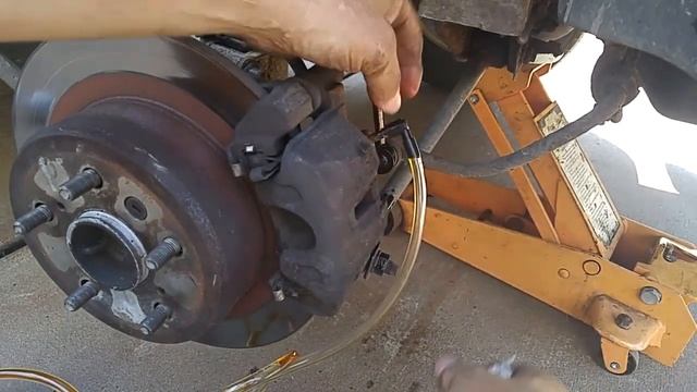 Brake Bleed / Flush With An AC Vacuum Pump! смотреть онлайн