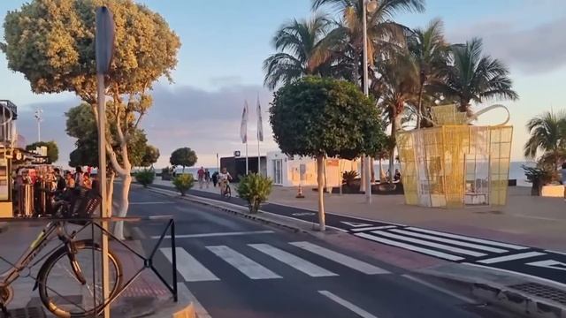 LANZAROTE Puerto Del Carmen - Expensive Or Affordable ?