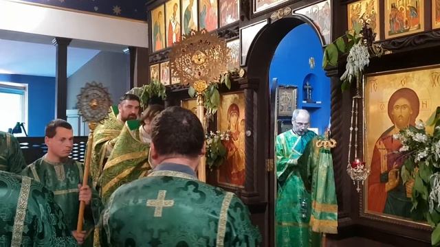 РПЦЗ Великий вход на Троицу 2018 смотреть онлайн