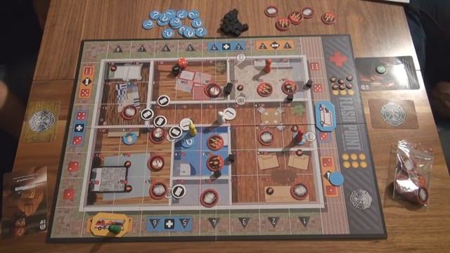 На столе: Flashpoint: Fire Rescue (2/3) с Братцем Ву HD смотреть онлайн