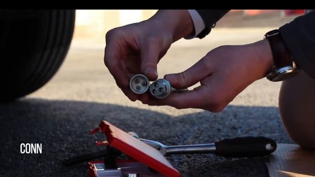 How To Secure Spare Wheel Volkswagen Transporter T4 T5 T6 Locking Bolt смотреть онлайн