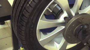 Обучающее видео: Как отбалансировать колесо автомобиля