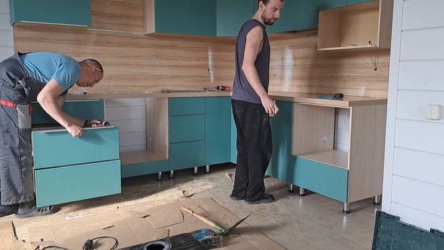 Кухня на дачу, столешница глянцевая, фасады пленка аквамариновые!) смотреть онлайн