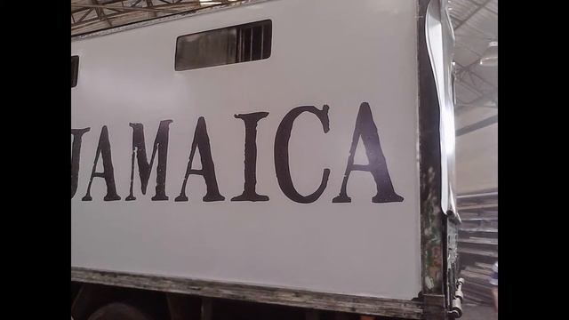 APLICACAO DE LONA EM BAU DE ALUMINIO - ADESIVO - ENVELOPAMENTO смотреть онлайн
