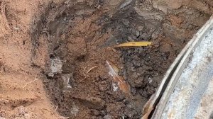 ВВОД ТРУБЫ В КОЛОДЕЦ