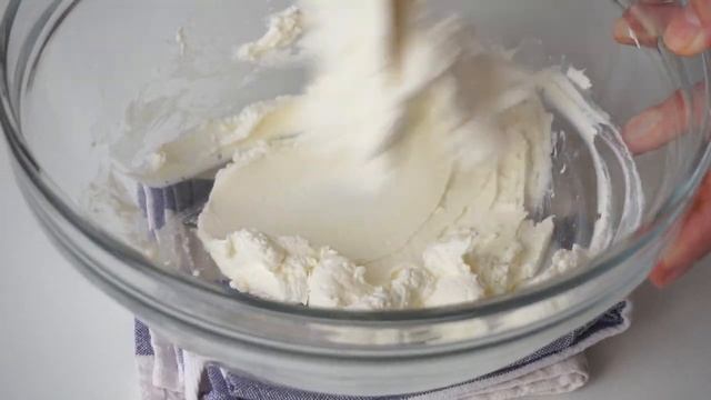Dessert in 5 Minuten! Sie sind so köstlich, dass ich sie 3 Mal pro Woche zubereite! Kein Ofen!AMSR смотреть онлайн