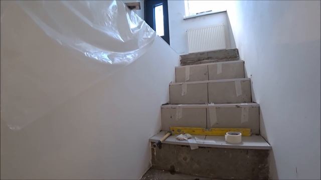 Отделка лестницы своими руками.Не дорогая и быстрая отделка бетонной лестницы! Керамогранит