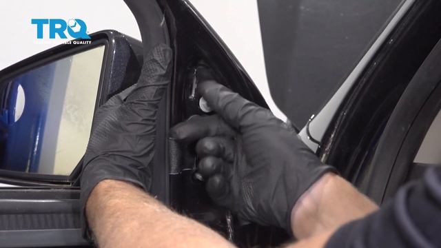 How To Replace Mirror 2009-2017 Chevy Traverse смотреть онлайн