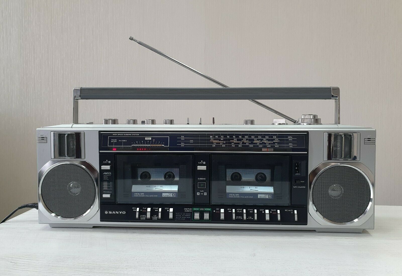 Vintage Sanyo M-W25K Boombox Stereo System Radio Cassette Player Recorder-ЯПОНИЯ.