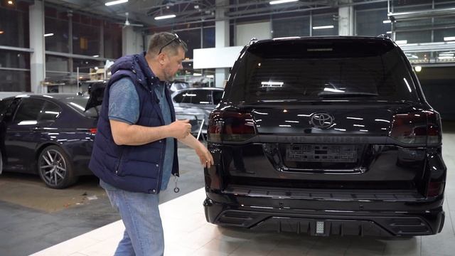 TOYOTA Land Cruiser 200 рестайлинг и тюнинг WALD BLACK BISON смотреть онлайн
