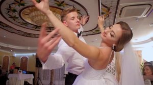 ОЧЕНЬ красивый свадебный танец. Первый танец молодых