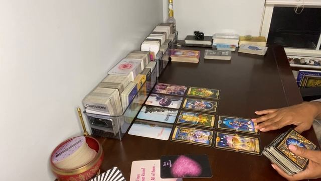 PISCES! SOMEONE IS FIGHTING TO GET TO YOU… OR ABOUT TO GET BOPPED ?BY SOMEONE ELSE ? смотреть онлайн